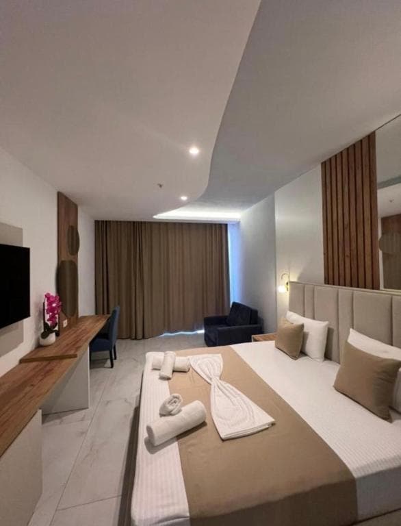 Deluxe Room with Balcony